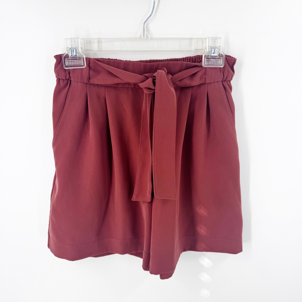 Lululemon Noir Short 5.5" High Waist Belted in
Rustic Clay Size 6 - Picture 1 of 6